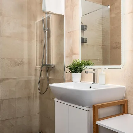 Kasprzaka 29 Bliska Wola Tower By Perfect * Варшава